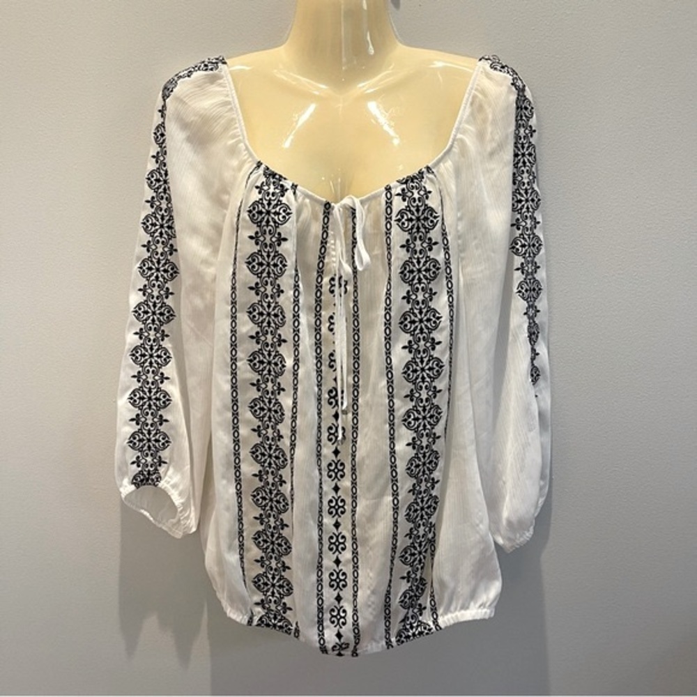 White House Black Market Embroidered Chiffon Blouse Womens 4 Semi Sheer White
